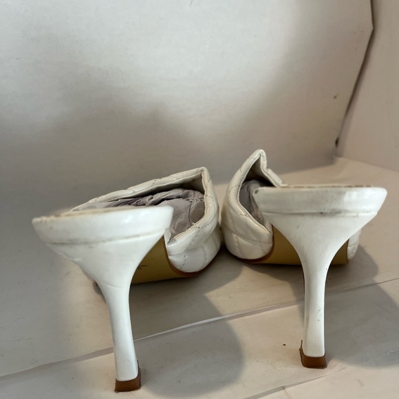 Chic White Quilted Heeled Mules - Picture 2 of 5